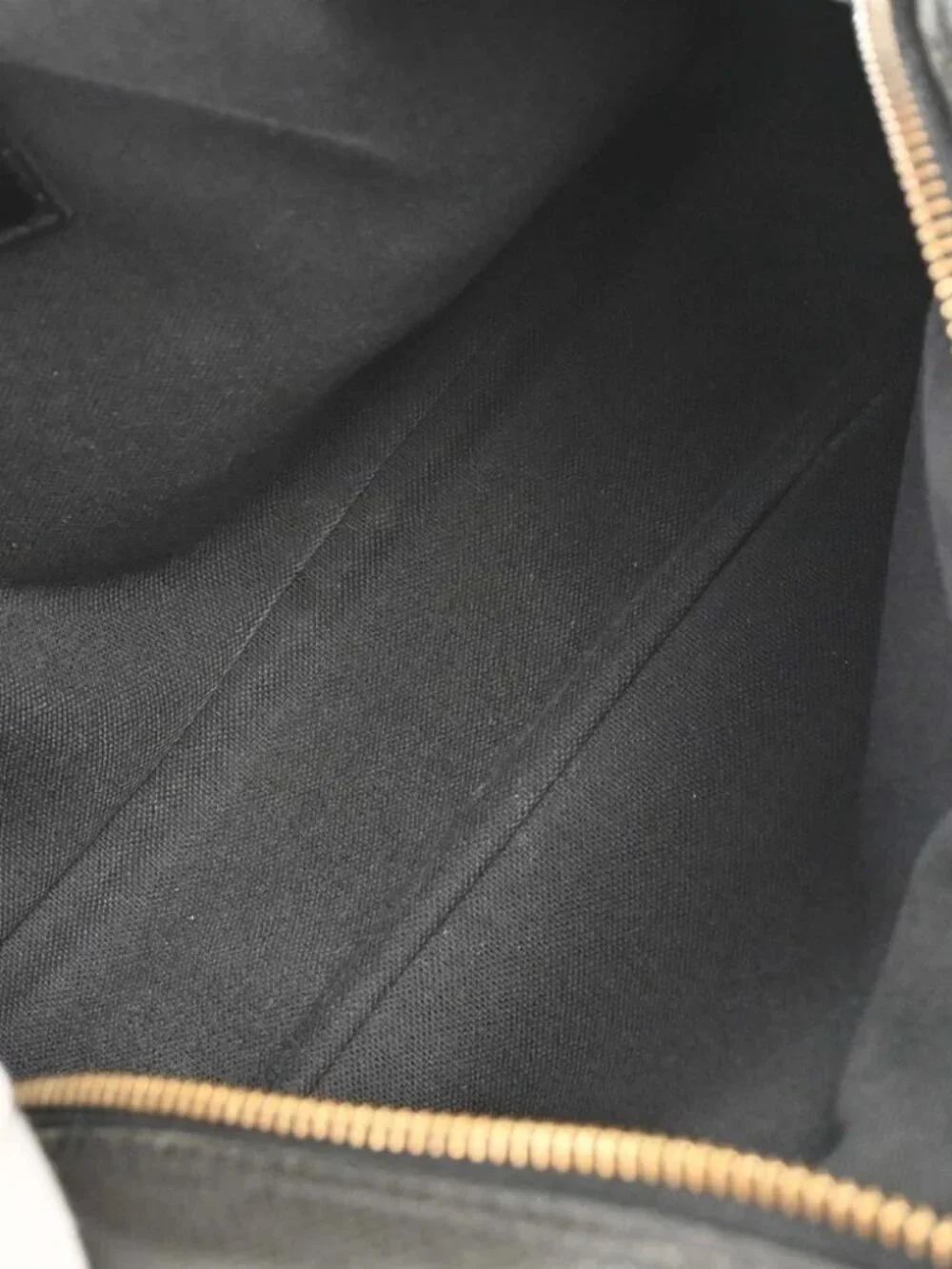 Louis Vuitton Taiga Kalga Black Clutch Bag